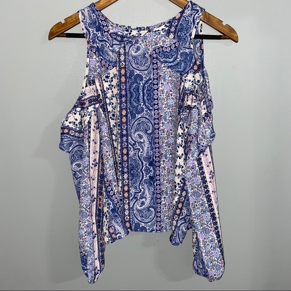 Flower Patterned Blouse - Picture 3 of 5